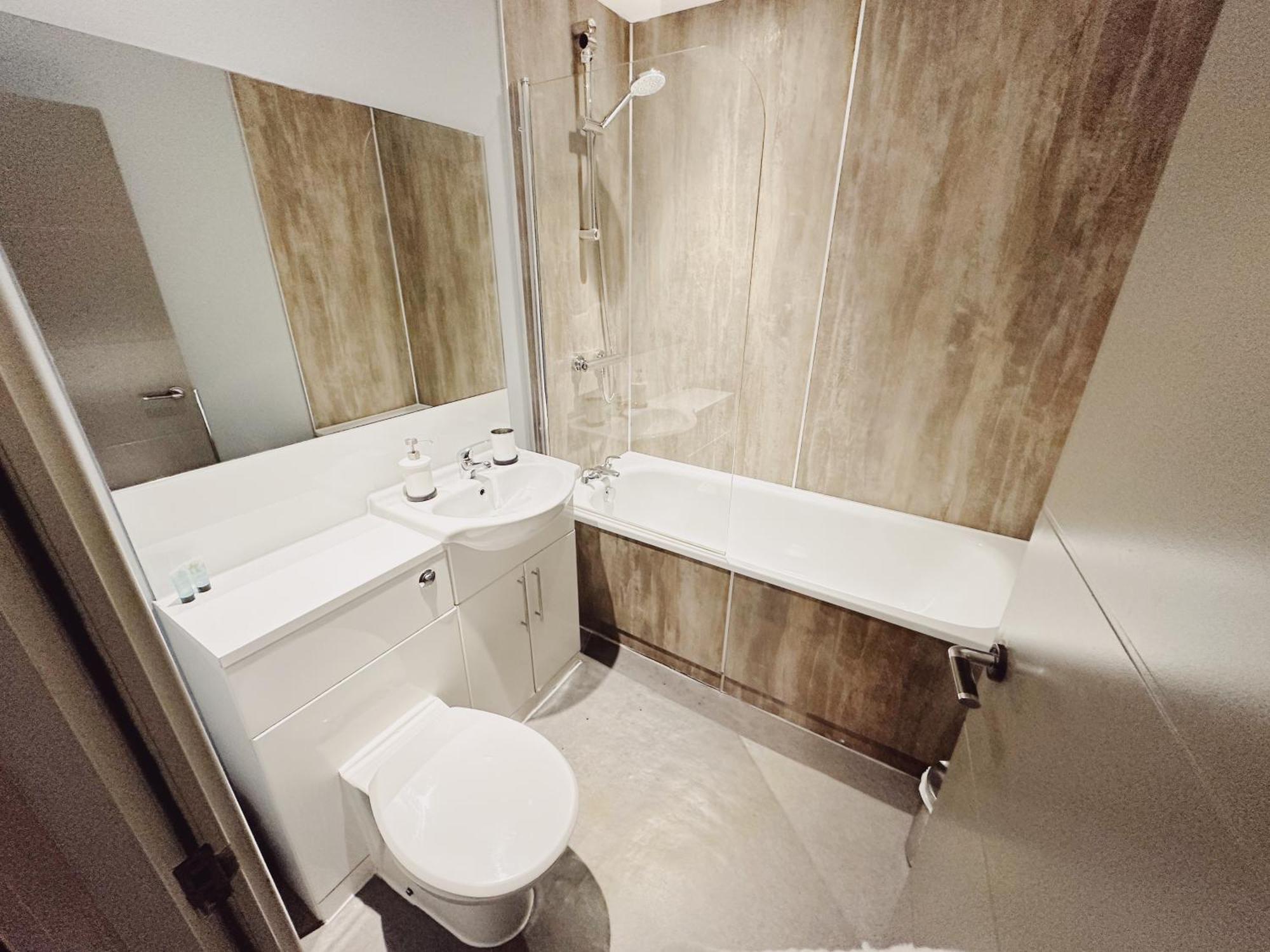 2 Bedroom Apartment In The Heart Of Newcastle - Spacious - Sleeps 7 Luaran gambar